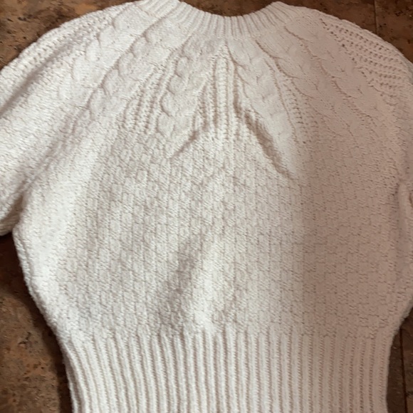 White crew neck. - Picture 3 of 3